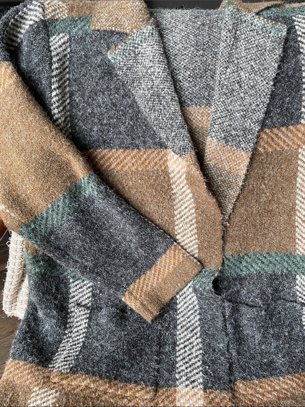 Joseph A Plaid Open Front Coatigan in Brown, Black & Cream - Picture 3 of 3